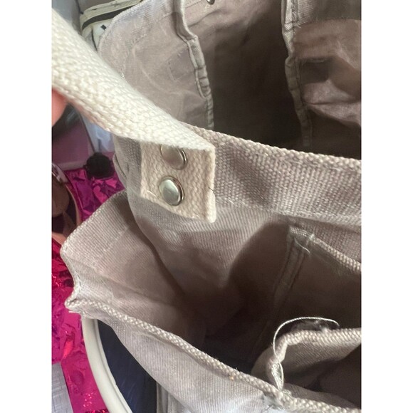 Napa Ca Sterling Vineyards from 2024 exclusive limited edition wine carrier - Picture 2 of 11